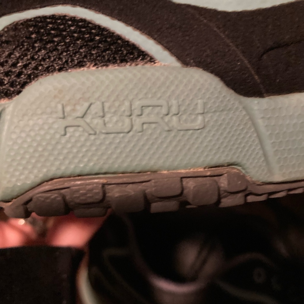 Kuru brand, size 9, blue and black, women’s athletic shoes - Picture 6 of 10